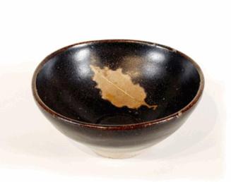 Jizhou-style Bowl with Reserved Leaf Decoration against a Dark Brown Glaze
